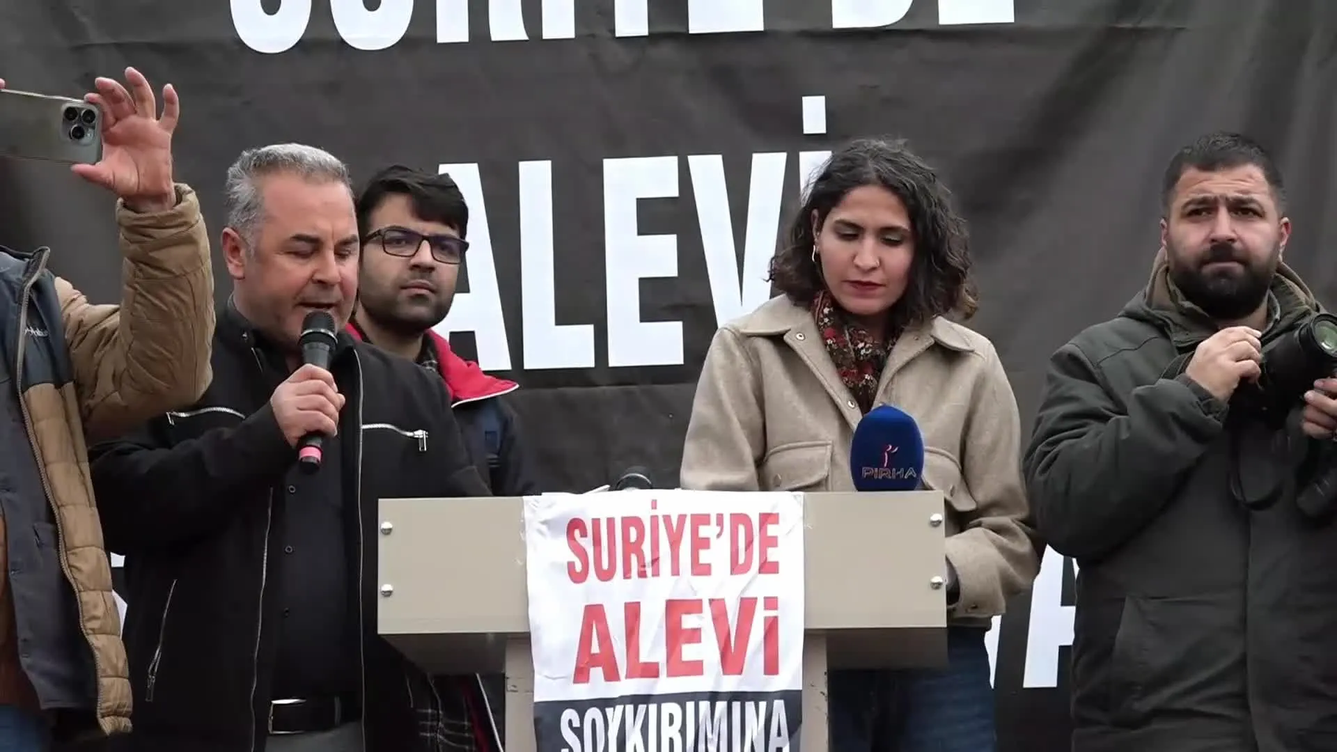 Alevi örgütleri Suriye’deki Alevilere yönelik saldırıları Samandağ’da protesto etti